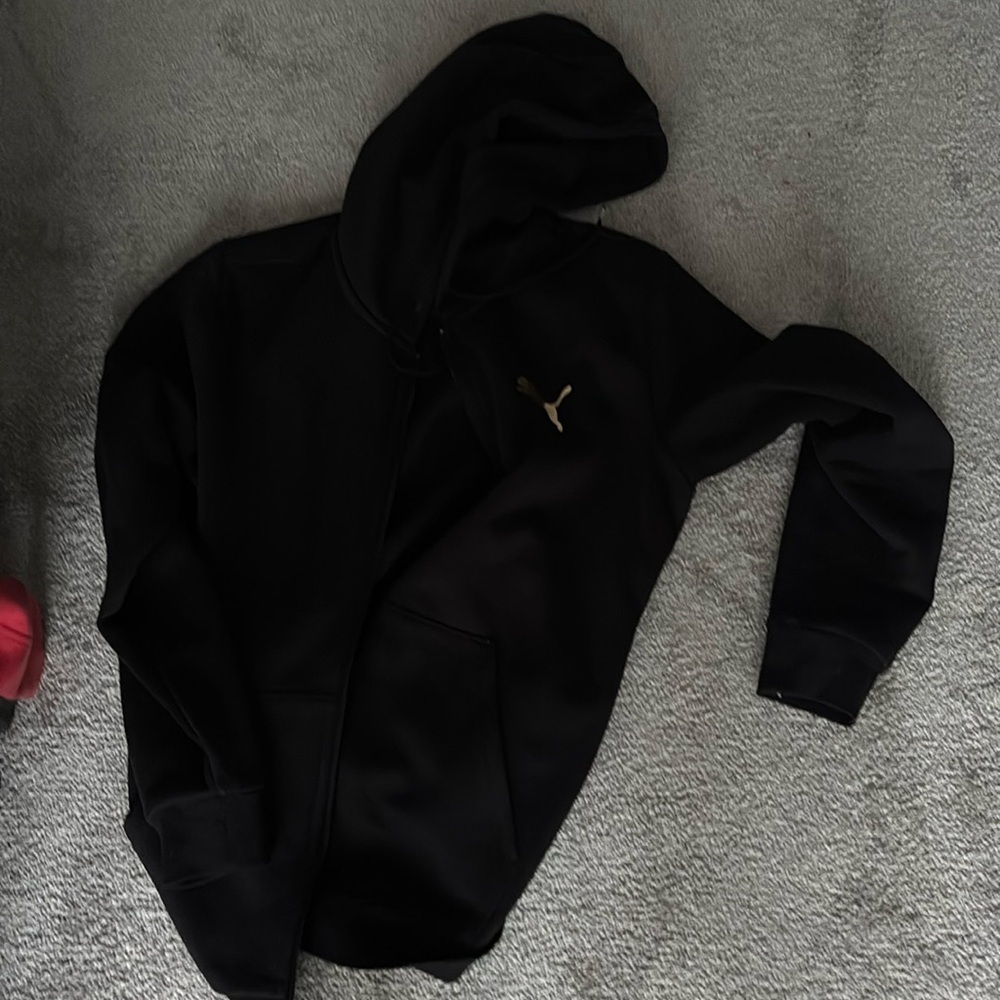 Puma logo fleece men’s hoodie size Medium